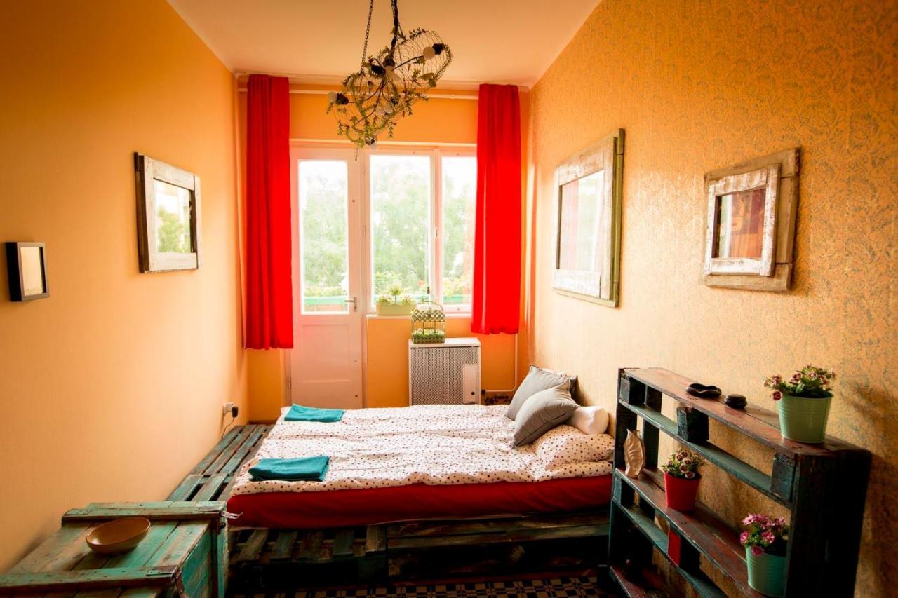 Cosy Art Flat Downtown Buda Apartment Budapest